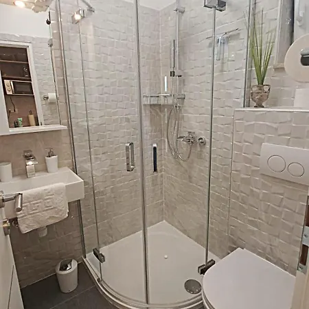 Martina Apartament *