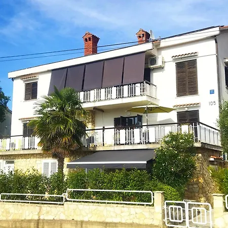 Martina Apartman Njivice